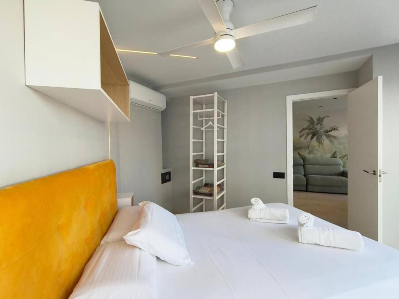 Aries 1 A 1 Min Playa Levante Apartamento