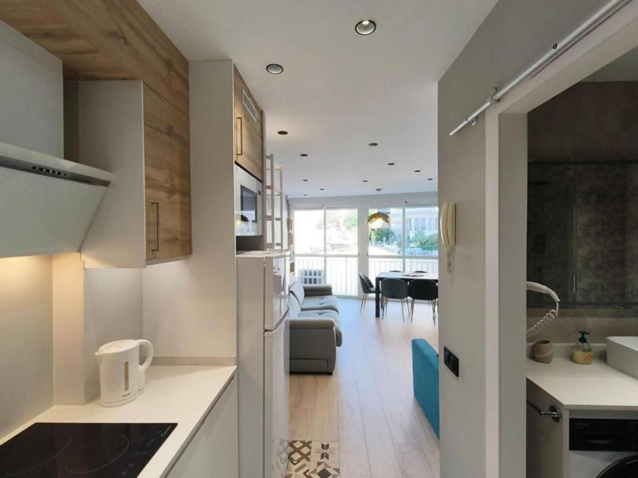 Apartamento Aries 1 A 1 Min Playa Levante *
